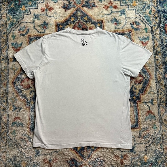 October’s Very Own Logo T-shirt Medium - Picture 2 of 5